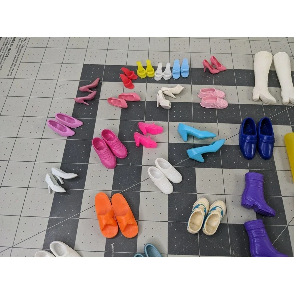 Fashion Doll Large Lot of Shoes Boots Doll‎ Male Female
